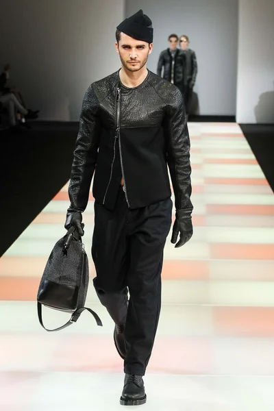 Look 29